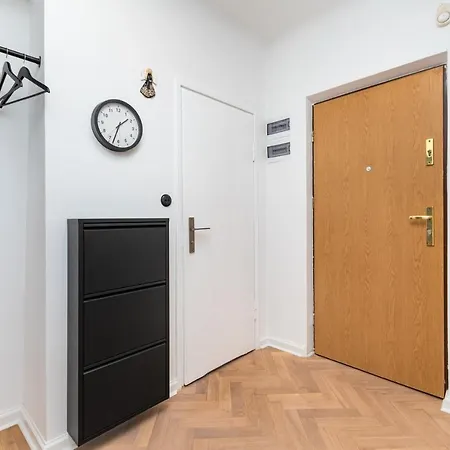 Apartment Dobiszewskiego 2 By Homeprime Warschau