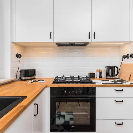 Dobiszewskiego 2 By Homeprime